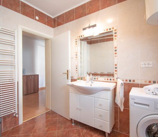 Three bedroom app with terrace in Rovinj