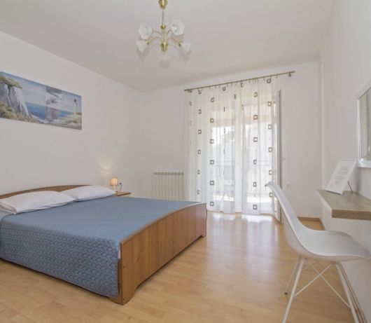 Three bedroom app with terrace in Rovinj