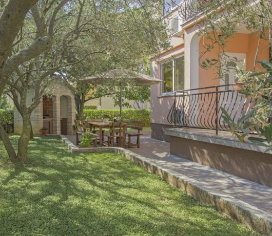 Three bedroom app with terrace in Rovinj