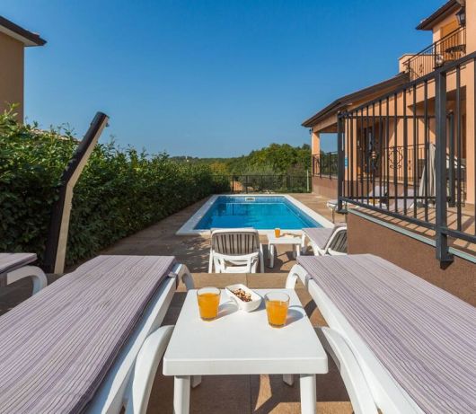 Charming villa Marina with pool near Poreč