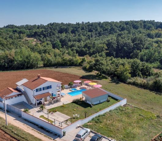 Holiday house in Istria with pool and hydromassage