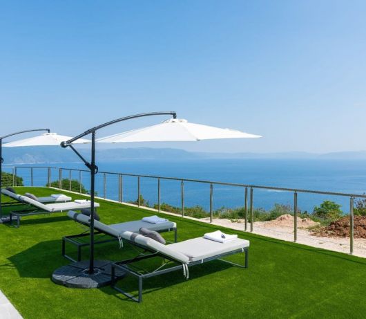 Villa Atrium with heated pool, sea view & jacuzzi