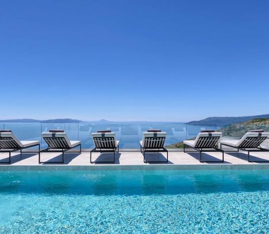 Villa Ultima with sea view, private pool&jacuzzi