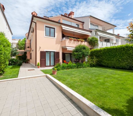 Olea Magica / 2B Apt Bianchera with terrace