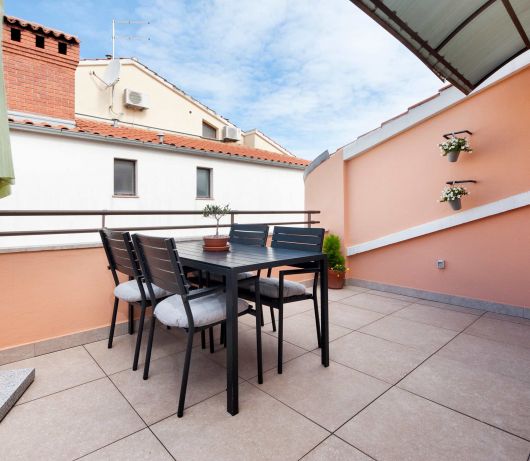 Olea Magica / 2B Apt Bianchera with terrace