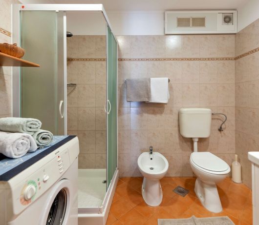 Olea Magica / 2B Apt Bianchera with terrace