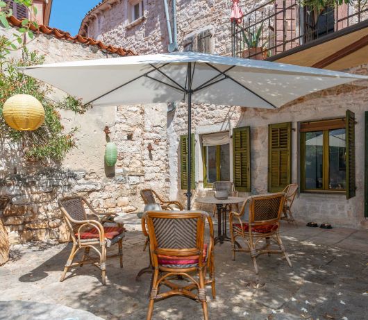 Apartment Dei Fiori 1