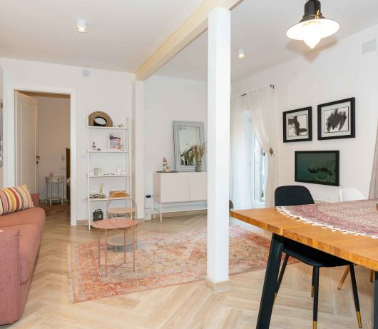 Secret Steps Apartment